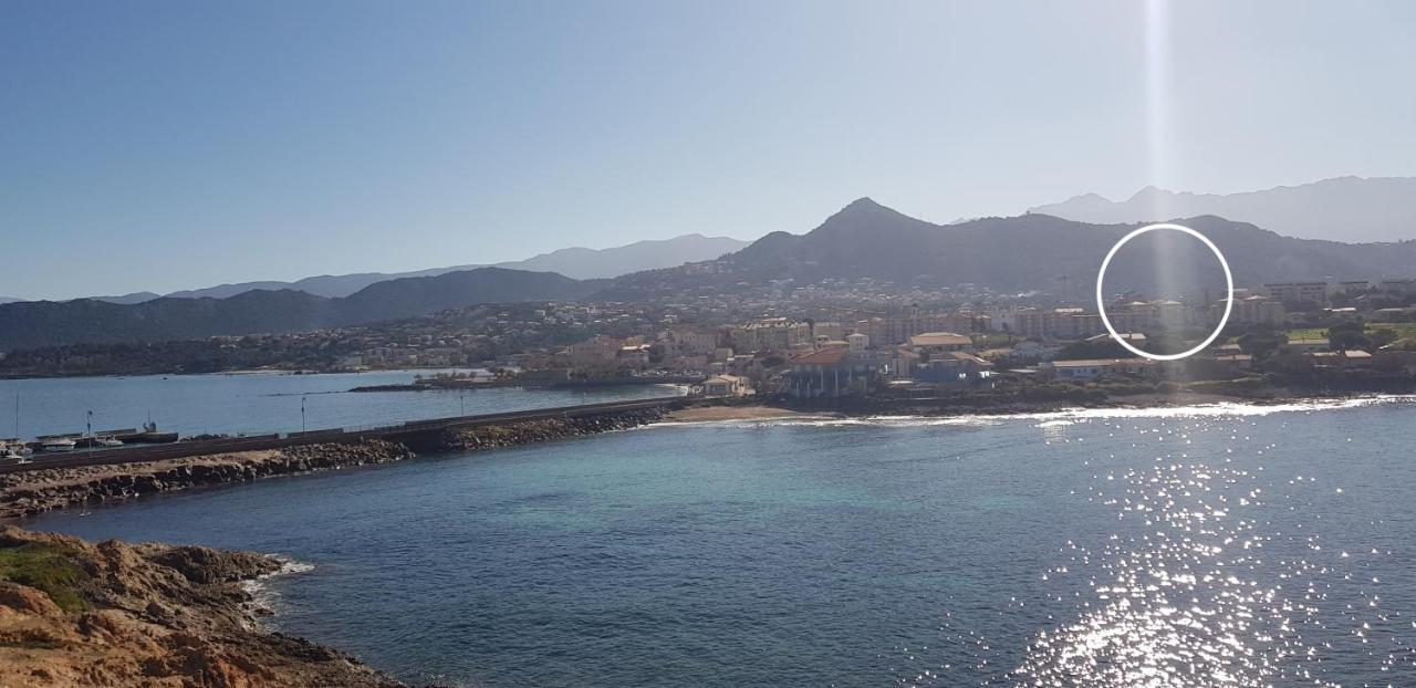 Tres Beau Duplex Vue Panoramique Mer, Proche Plage Л'Иль-Рус Экстерьер фото
